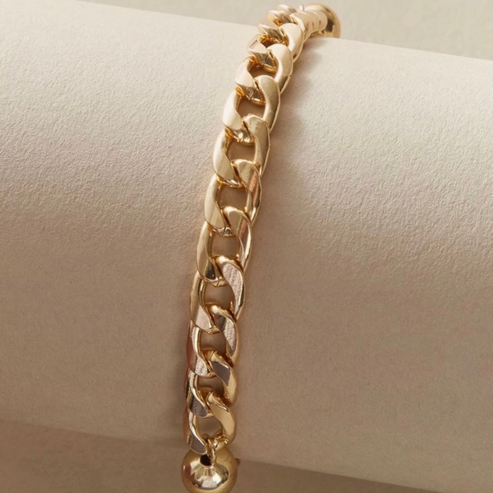 3/$30 💛 Adjustable Cuban Link Bracelet - Picture 3 of 4